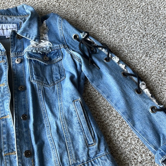 Jean jacket - Picture 4 of 6